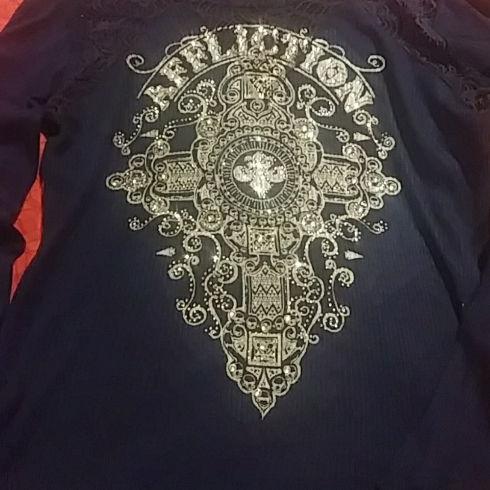 Long sleeve t-shirt